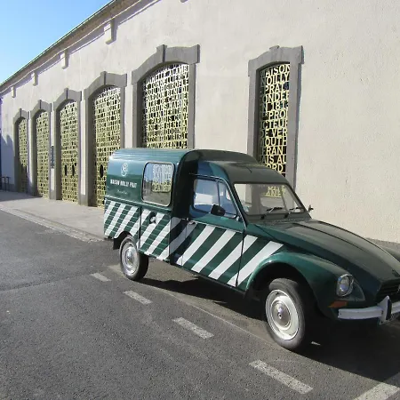 Holiday home Charming And Quaint 2-bed House In