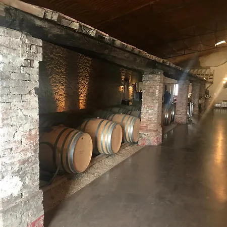Дом отдыха 18th Century 2-bed House Sleeps 6 *