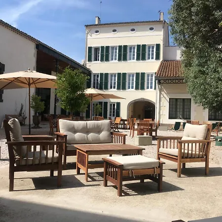 Ferienhaus 18th Century 2-bed House Sleeps 6 Marseillan (Herault)
